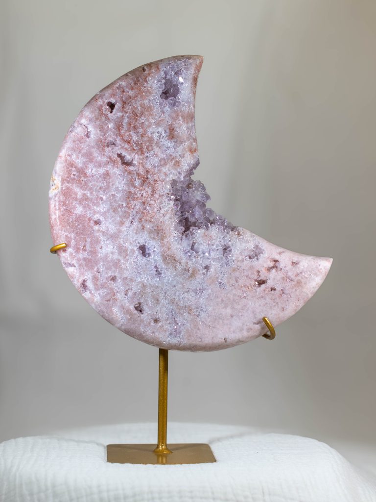 roze amethist maan op standaard