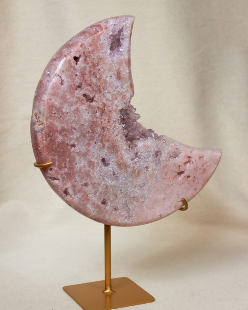 roze amethist maan op standaard