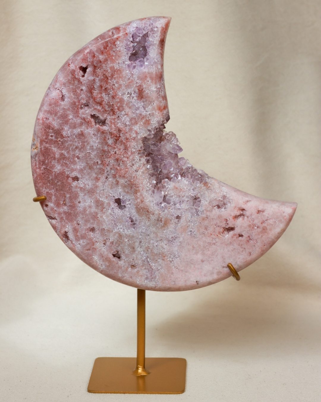 roze amethist maan op standaard