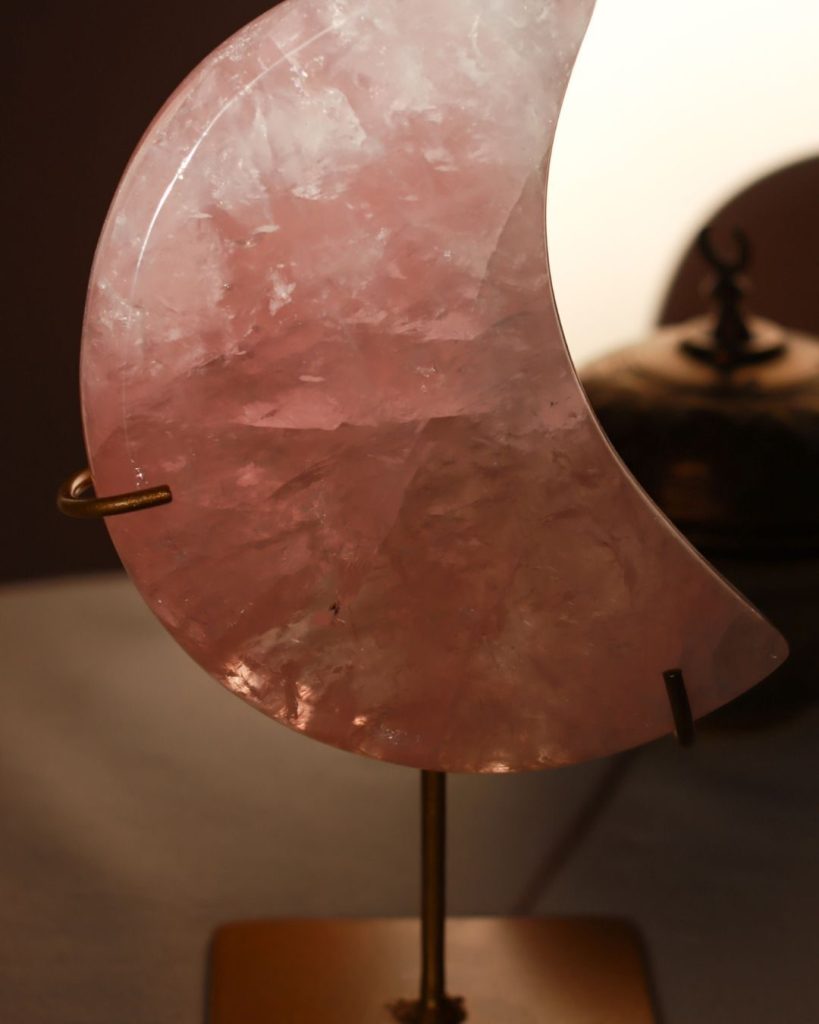 rozenkwarts maan op standaard