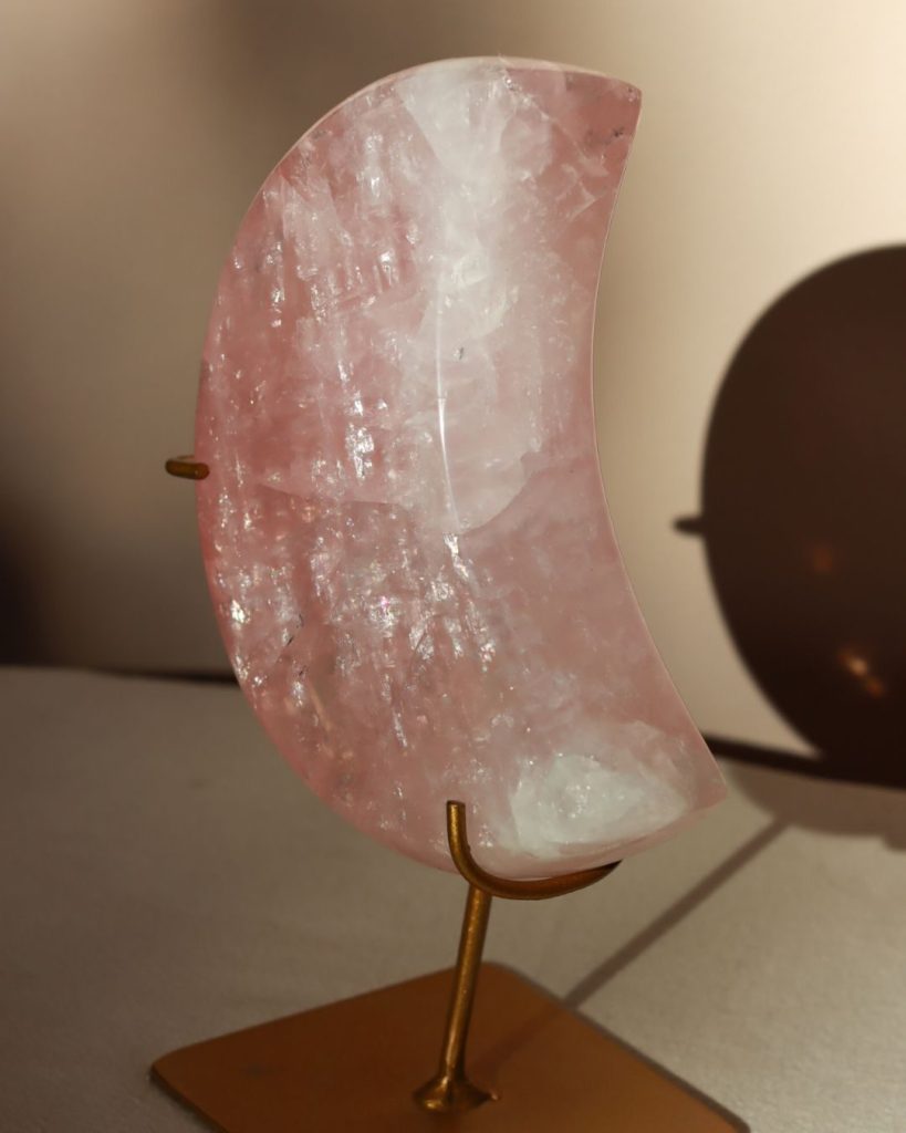 rozenkwarts maan op standaard