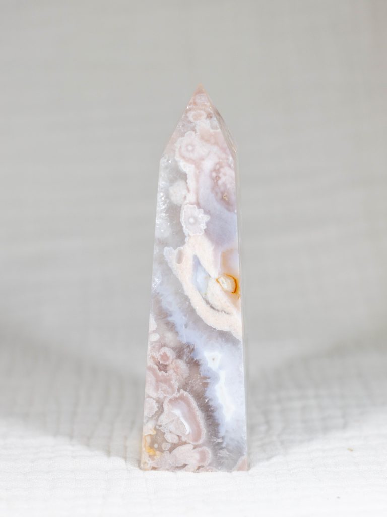 bx4-10 ft2 flower-agate-crystal