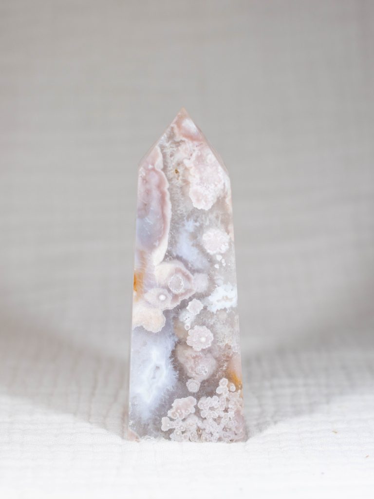 bx4-10 ft3 flower-agate-crystal