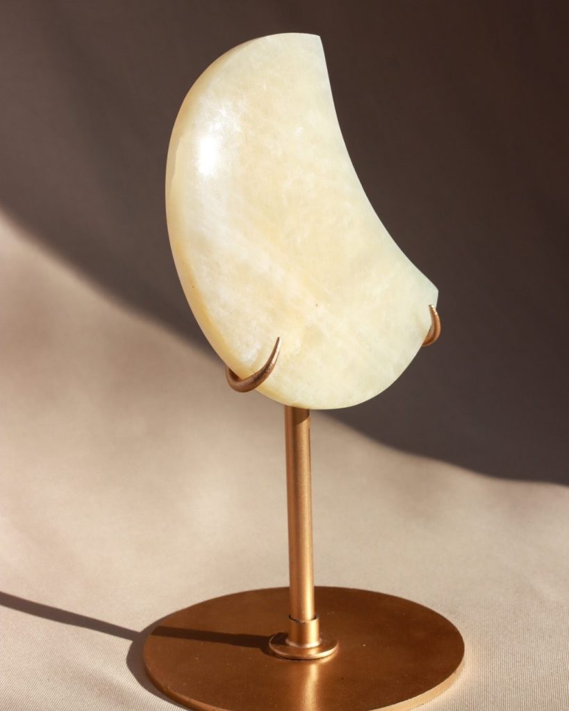 maansteen maan op standaard