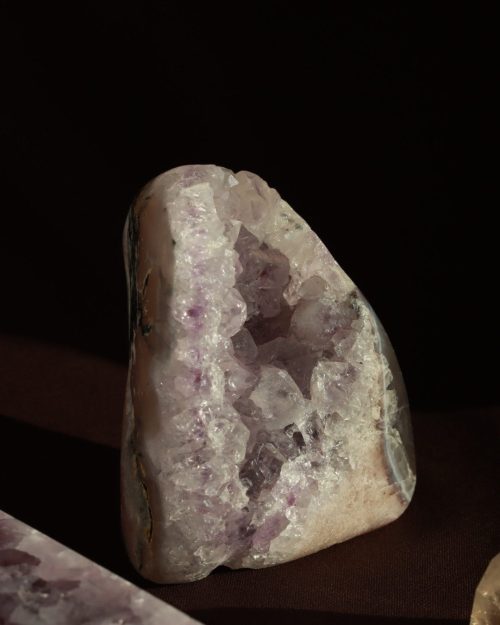 Paarse amethist agaat vrij vorm edelsteen