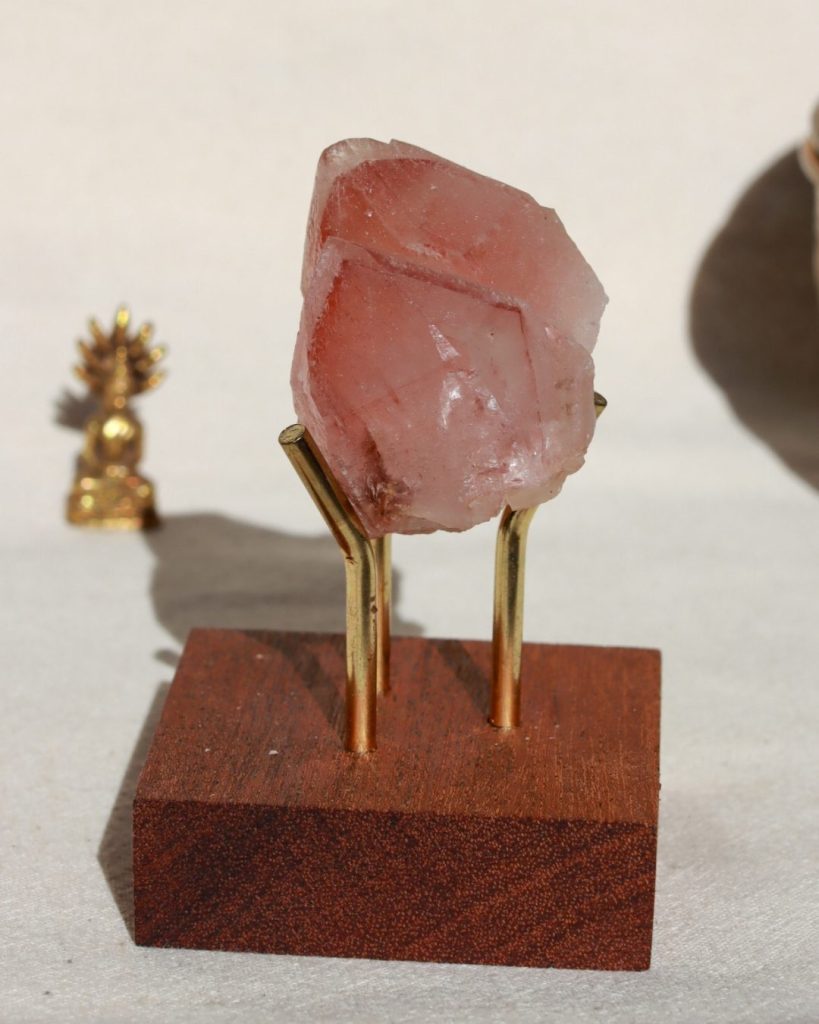 rode lemurische kwarts punt