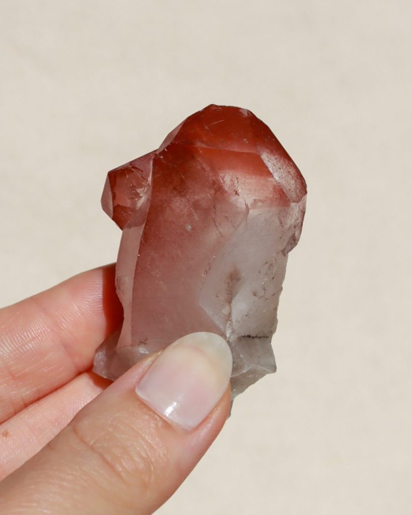 rode lemurische kwarts punt