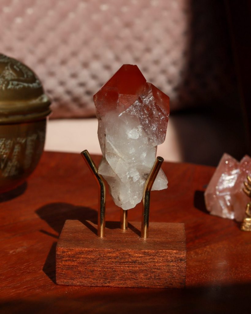 rode lemurische kwarts punt