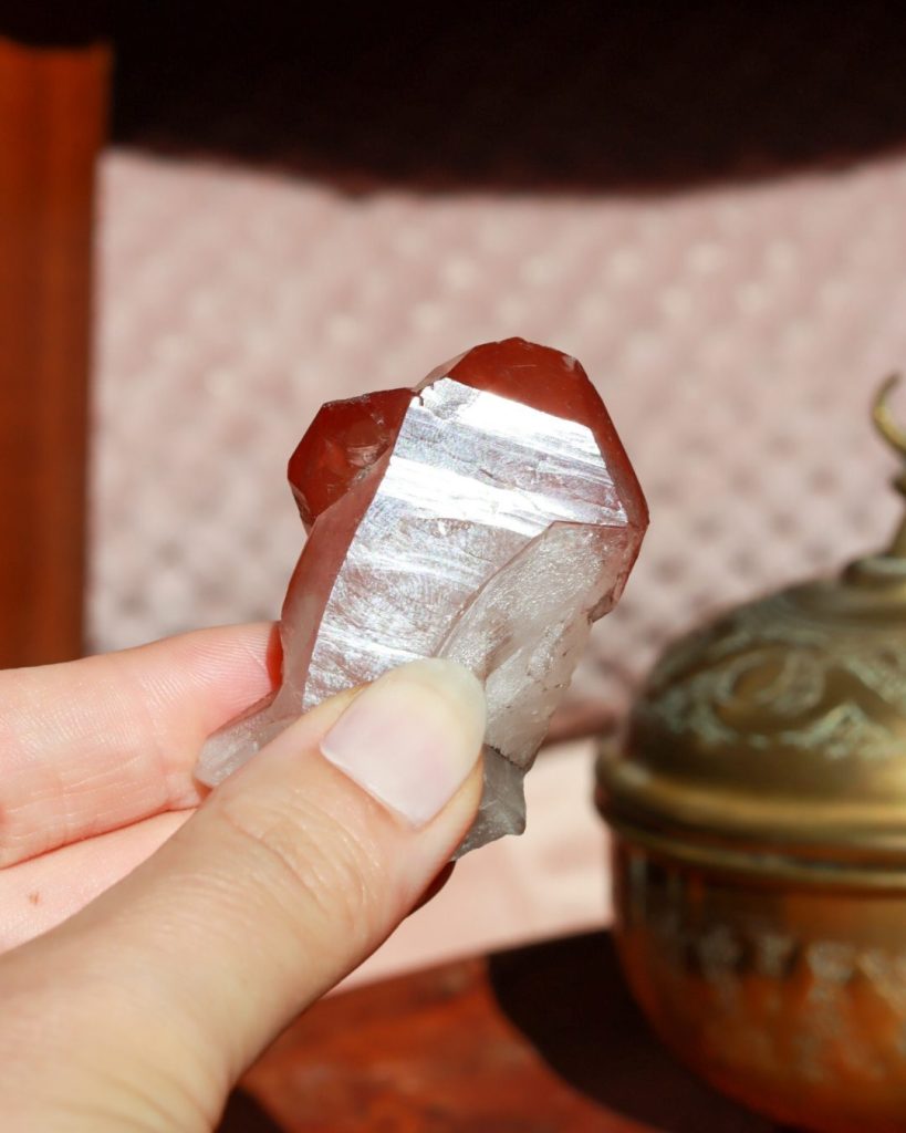 rode lemurische kwarts punt