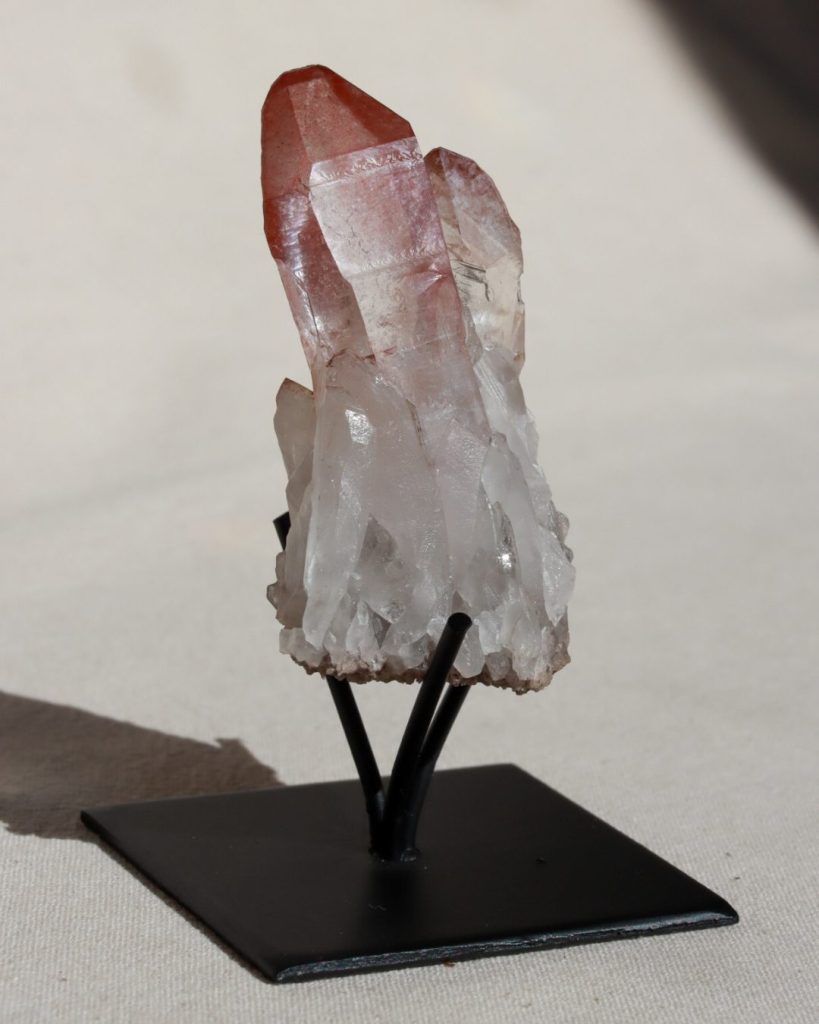 rode lemurische kwarts punt