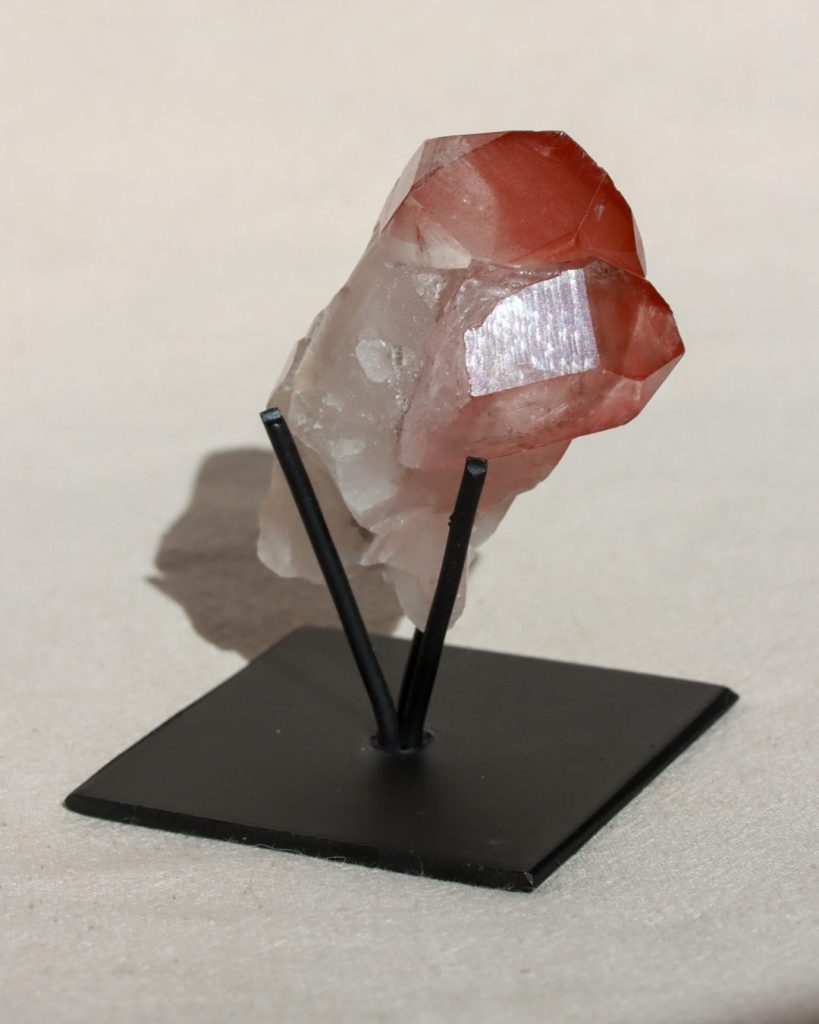 rode lemurische kwarts punt