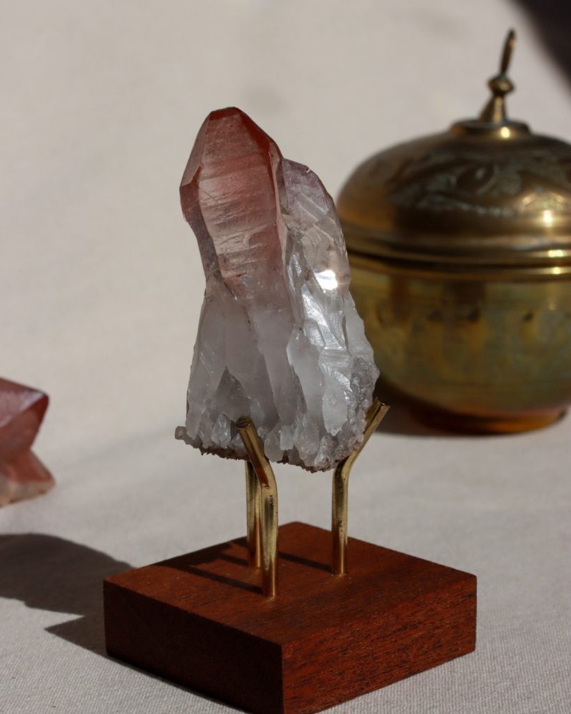 rode lemurische kwarts punt