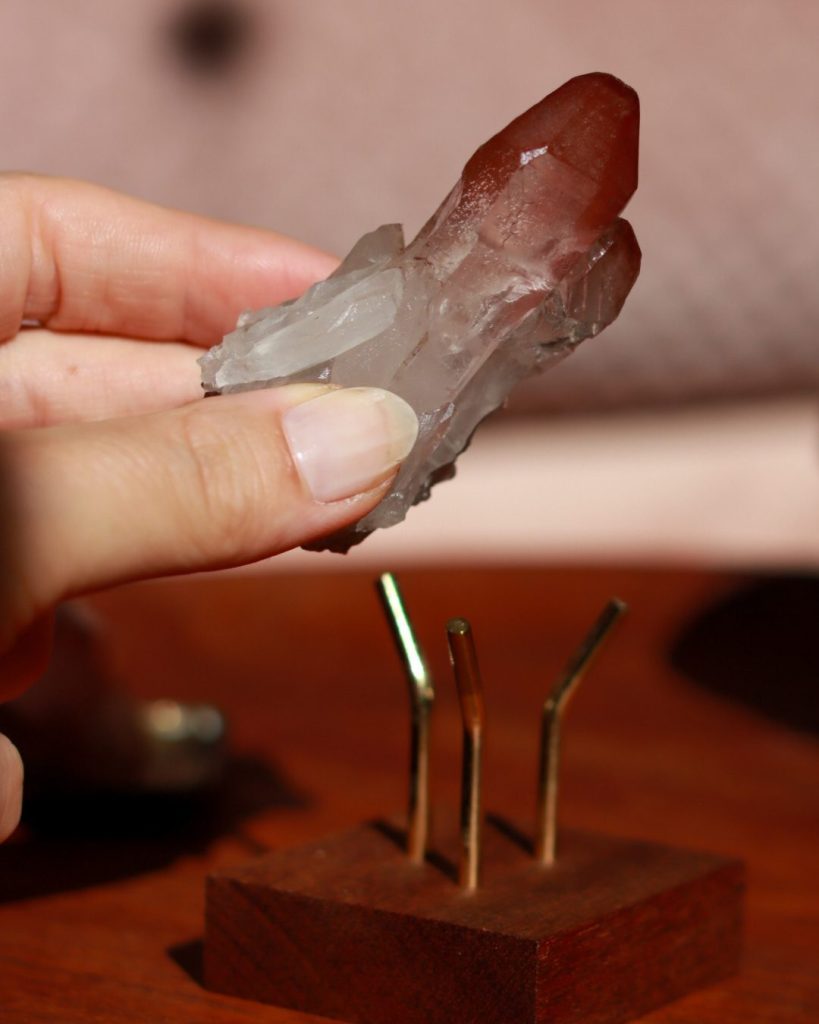 rode lemurische kwarts punt