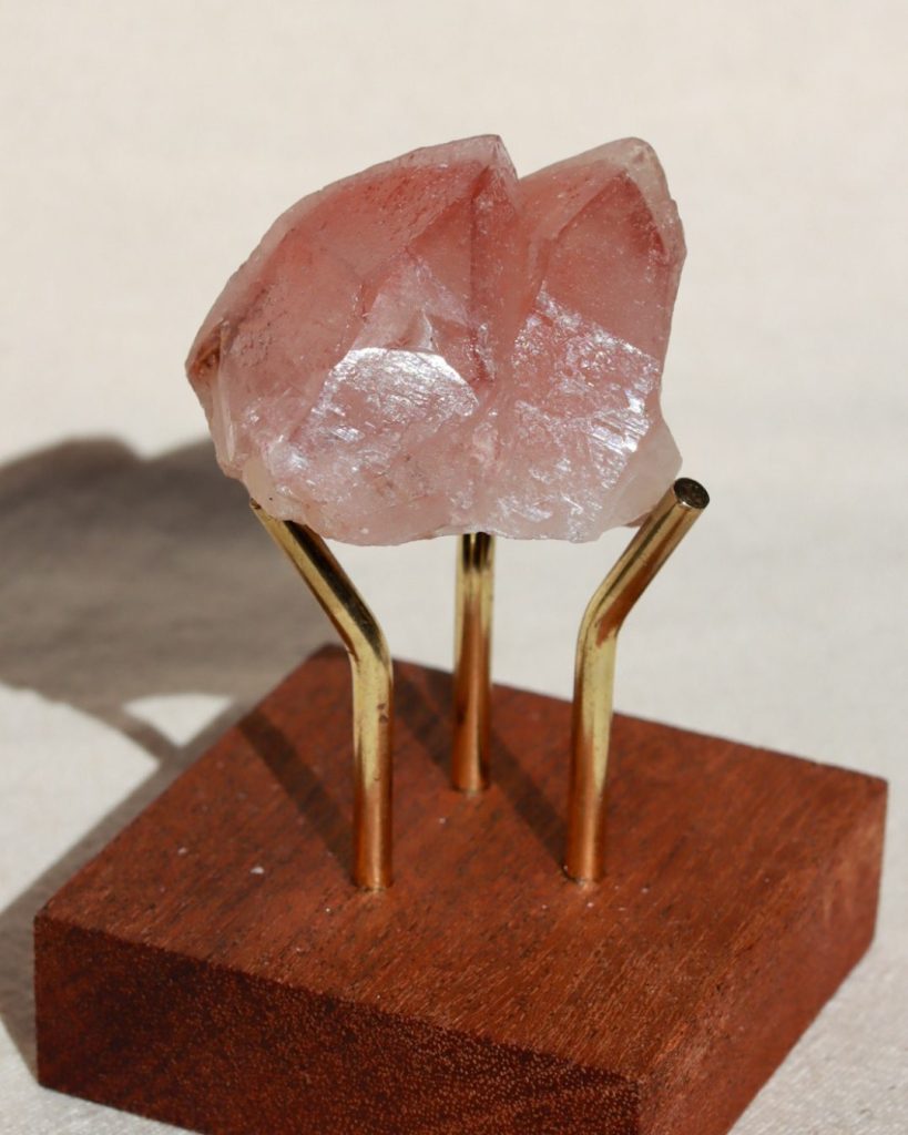 rode lemurische kwarts punt