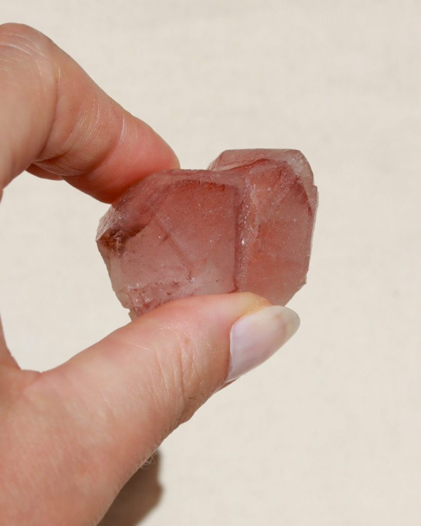 rode lemurische kwarts punt