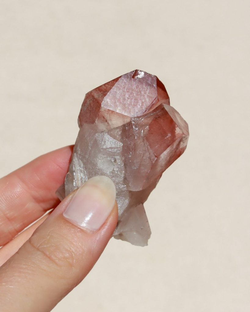 rode lemurische kwarts punt