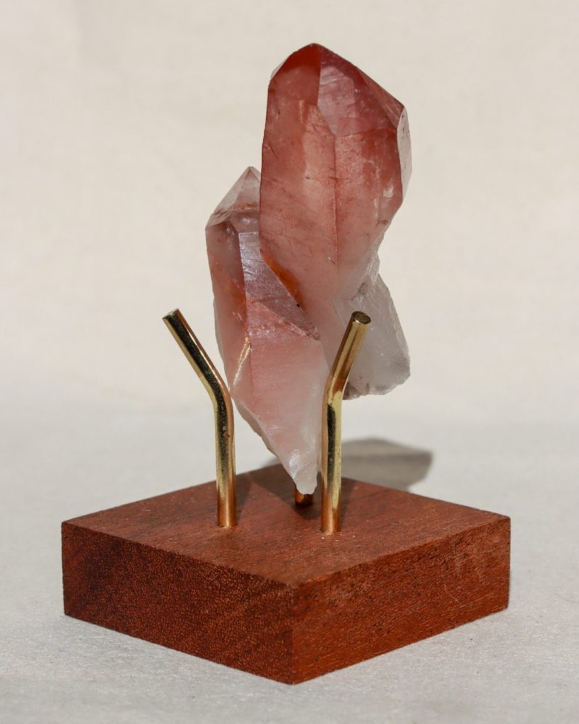 scarlet lemurische kwarts punt