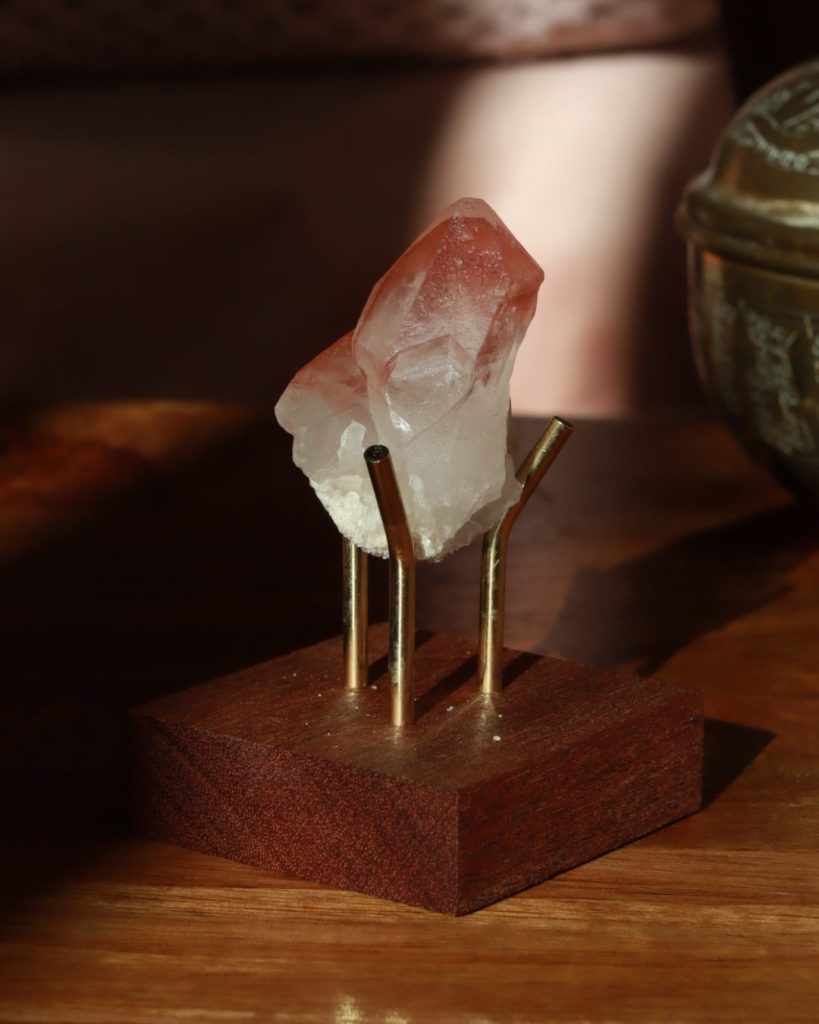 scarlet lemurische kwarts punt