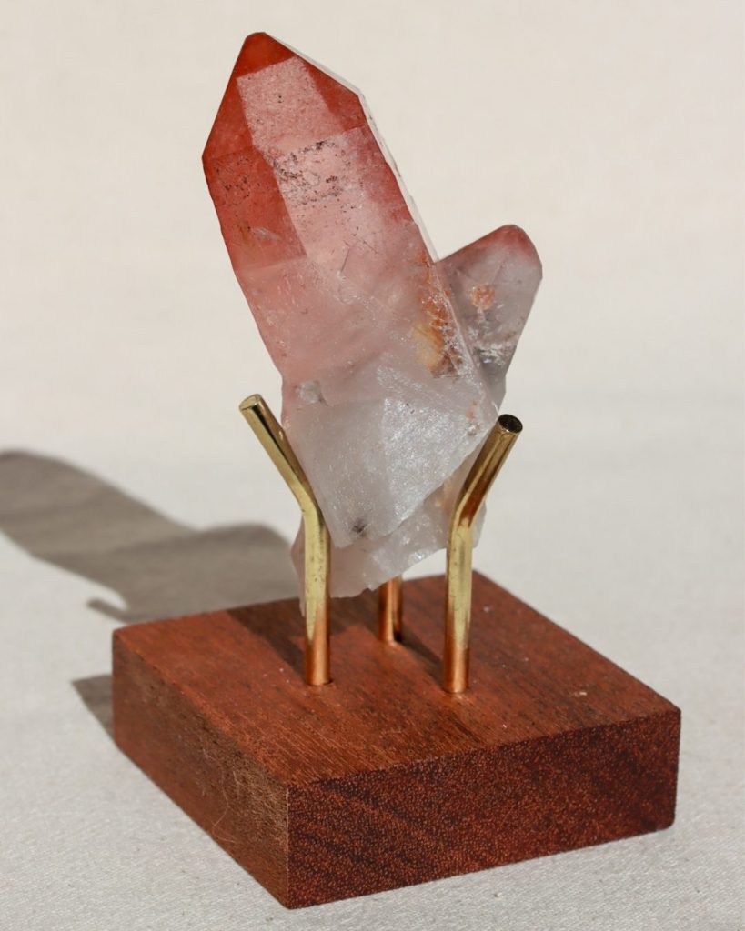 scarlet lemurische kwarts punt