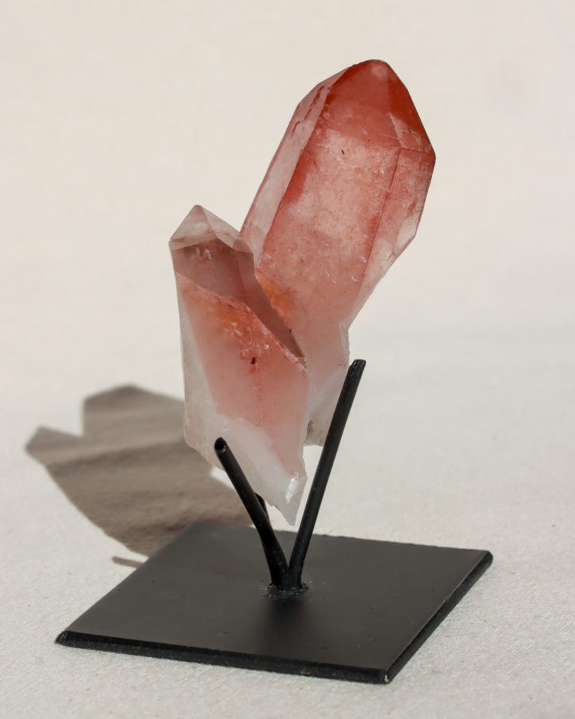 scarlet lemurische kwarts punt