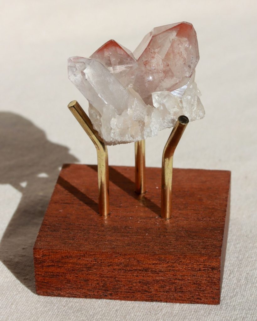 scarlet lemurische kwarts punt