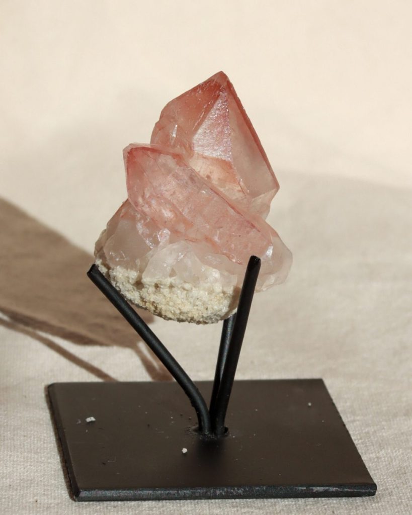 scarlet lemurische kwarts punt