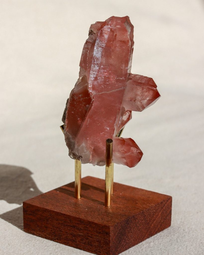 scarlet lemurische kwarts punt