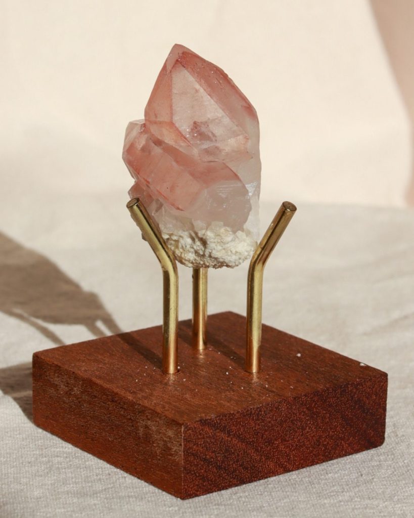 scarlet lemurische kwarts punt