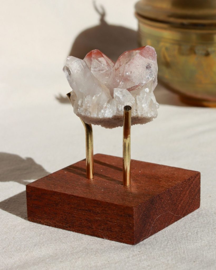 scarlet lemurische kwarts punt