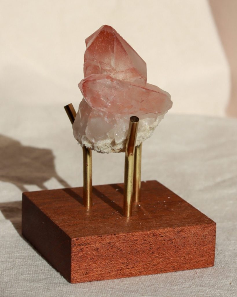 scarlet lemurische kwarts punt