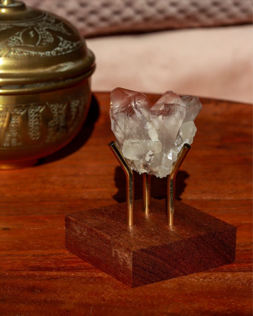 scarlet lemurische kwarts punt