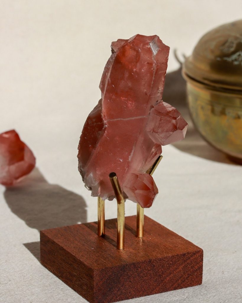scarlet lemurische kwarts punt