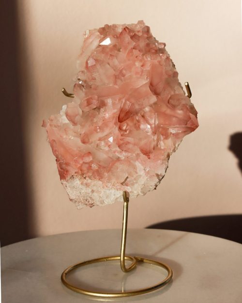 roze lemurisch kwarts cluster