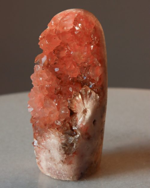 roze amethist geode vrije vorm