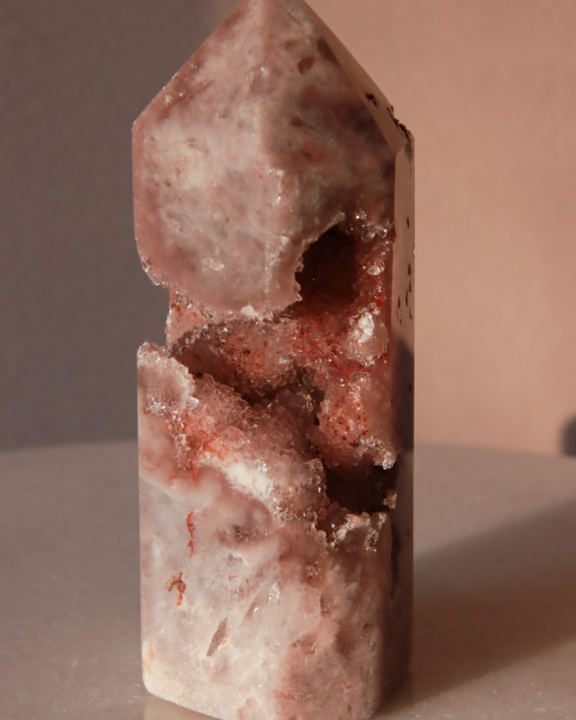 roze amethist toren edelsteen