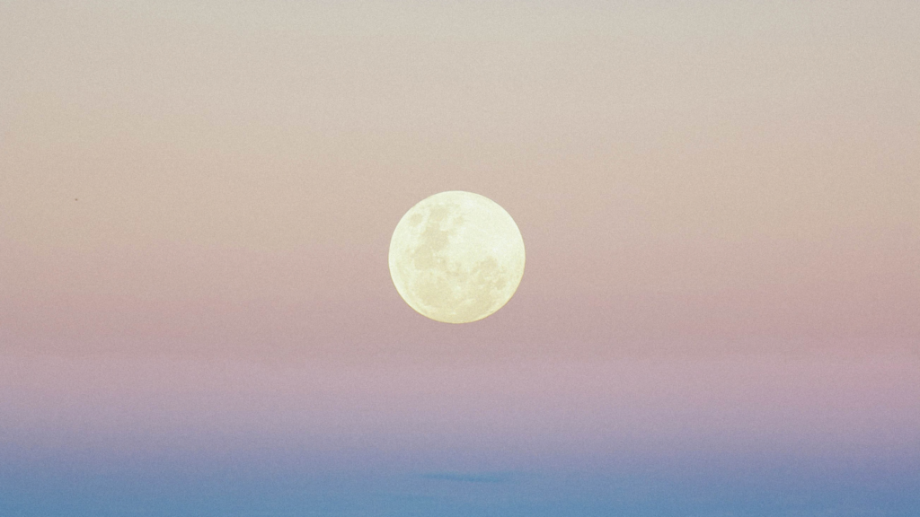 volle maan in ram