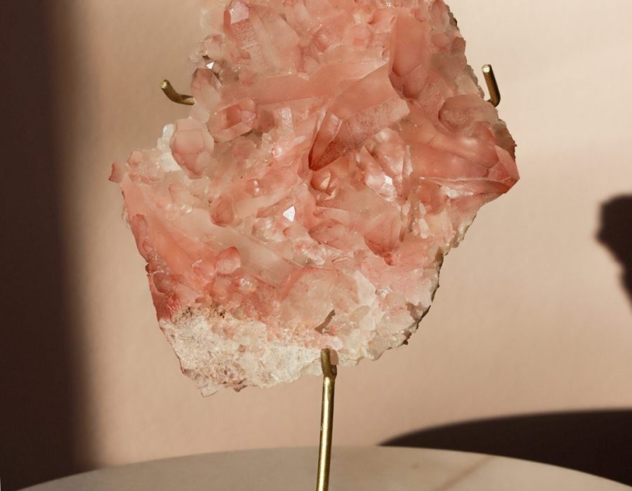 roze lemurisch kwarts cluster